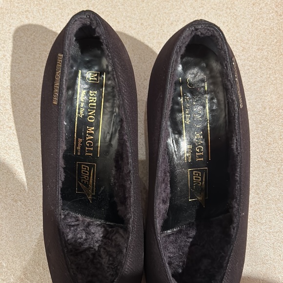 BRUNO MAGLI HEELS WITH FUR INSIDE - Picture 2 of 7